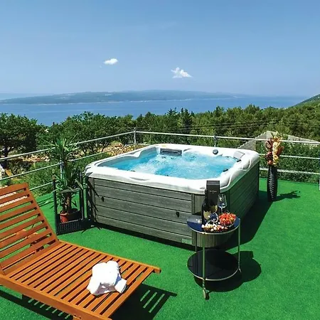 Villa Best Holiday home Bast